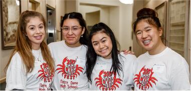 photo of student Crab Fest volunteers